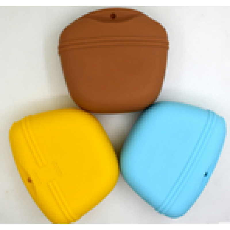 Outdoor Silicone dog treat pouch bag Hands Free Pet Training Waist Bag with Magnet Buckle silicone dog treat pouch
