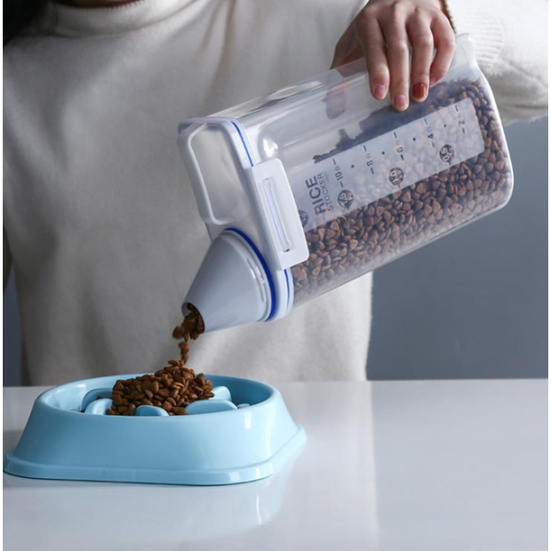 Large Capacity 20kg Plastic Pet Container for dog food storage