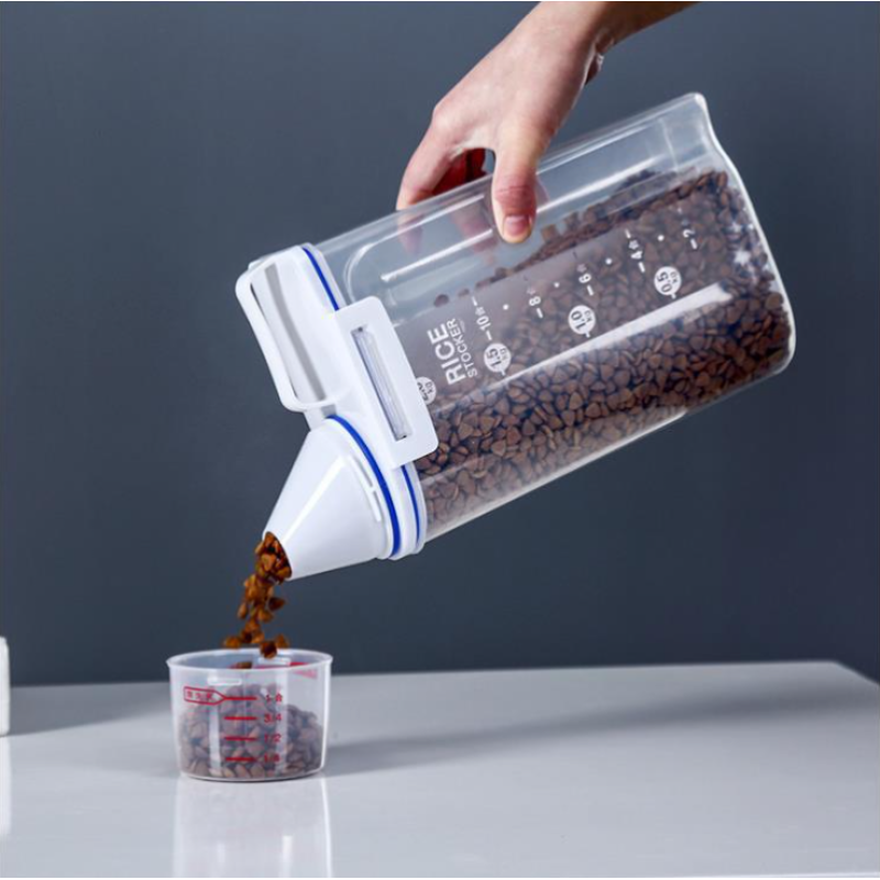 Large Capacity 20kg Plastic Pet Container for dog food storage