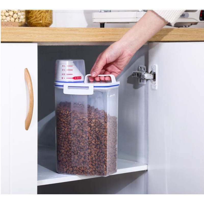 Large Capacity 20kg Plastic Pet Container for dog food storage