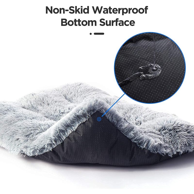 Different Size Dog Crate Pad Soft Feeling Sleeping Couch Dog Bed Non-Slip On The Ground Or Indoor Use
