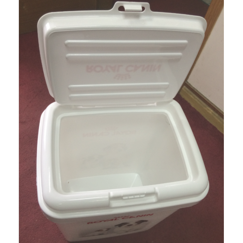 Custom OEM Pet food storage dog food container airtight PP plastic pet food container