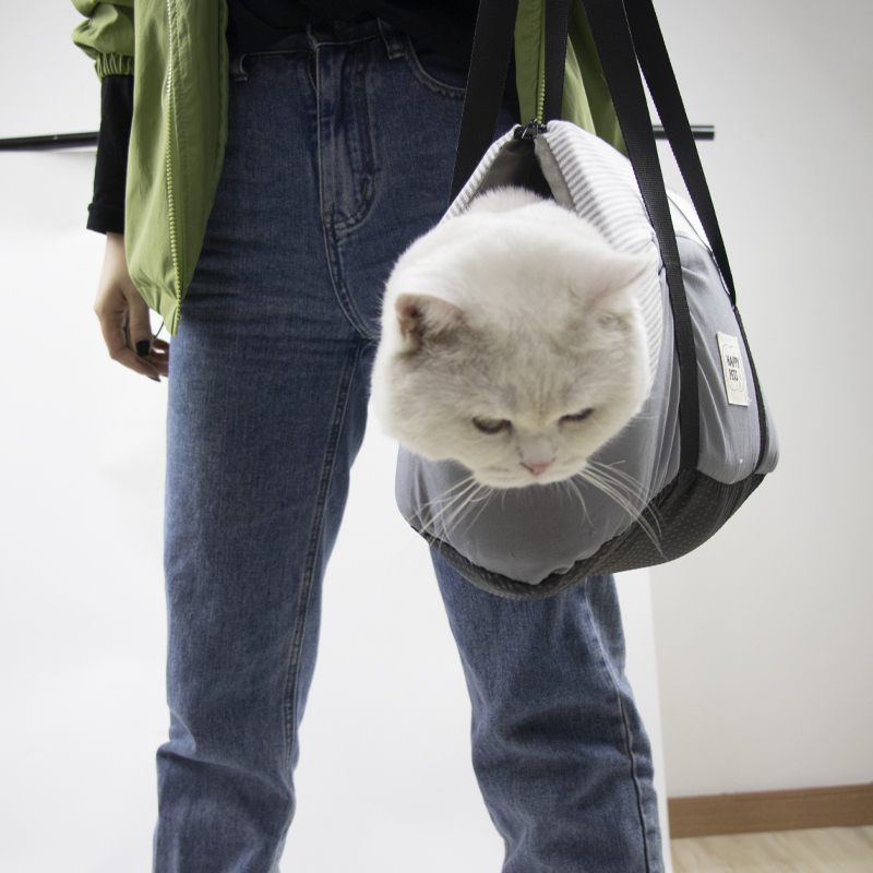 Dog Car Seat Pet Supplies Travel Bags for Dogs Cats Portable Console Washable Cat Booster Seat on Car Armrest
