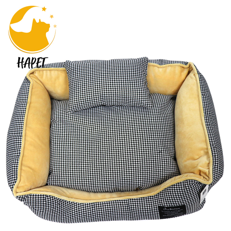 Custom Wholesale Large Luxury Soft Warm Promotional  PP Cotton Waterproof  Bed For Dog Pet Bed