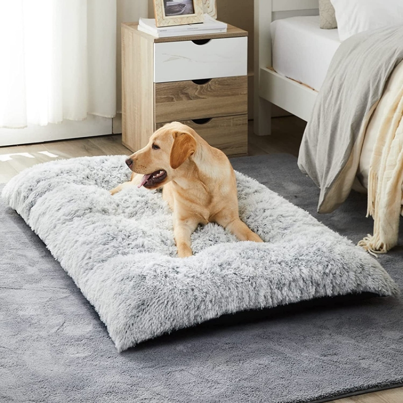 Factory Custom Plush Dog Crate Bed Fluffy Cozy Kennel Pad Washable Dog Mats with Anti-Slip Bottom for Large and Medium Dog