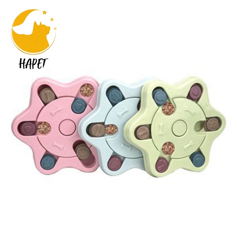 Amazon best seller dog intelligence toy pet interactive toy plastic toy slow feeder