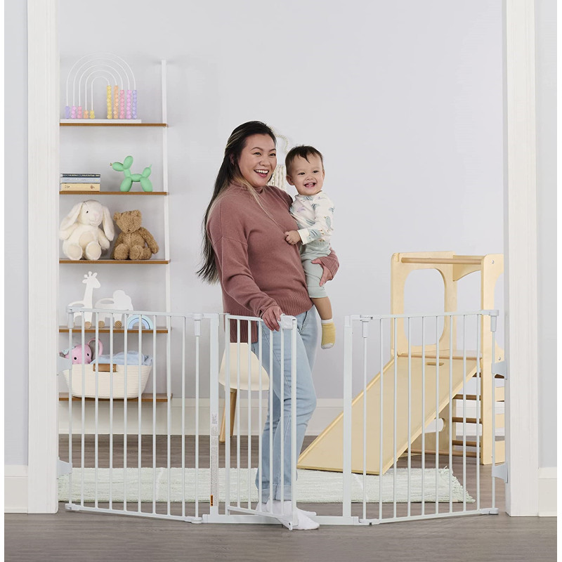 Wall Mounts and Hardware Configurable Baby Gate Use at Living Room For Pet