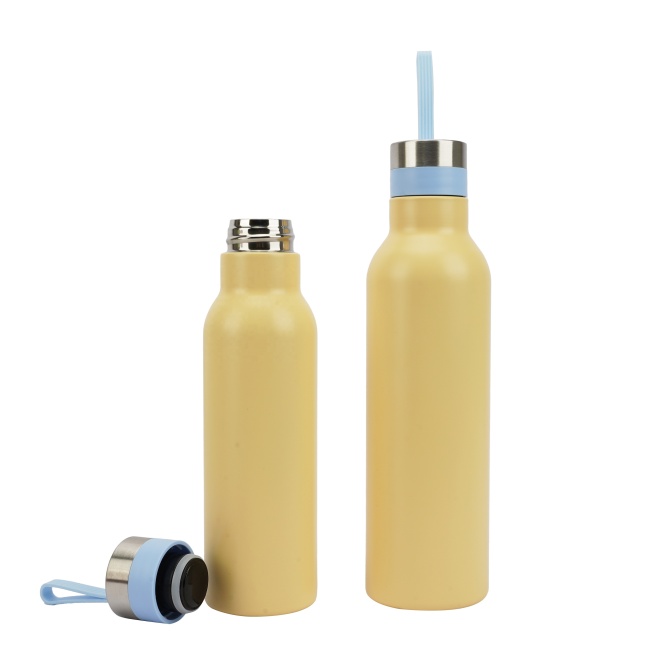 Botella de agua de acero inoxidable con aislamiento de doble pared de 500 ml/750 ml con tapa de correa de goma en el mercado europeo
