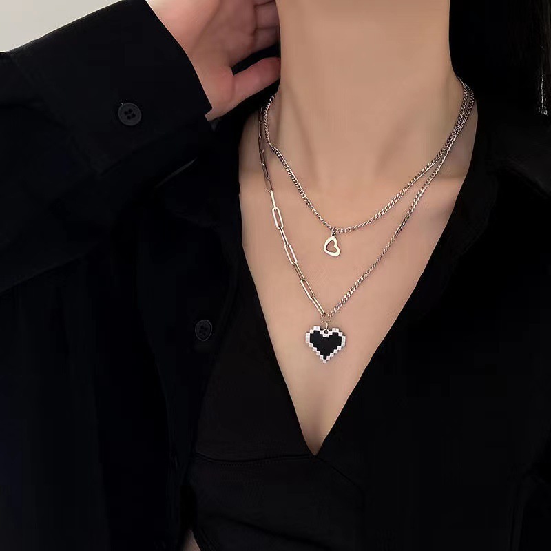 Black mosaic love pixel peach heart double layer stacked necklace female ins cold wind clavicle chain necklace