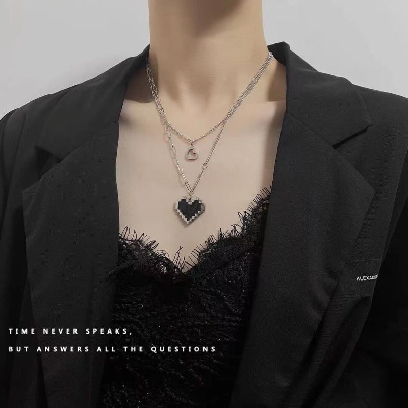 Black mosaic love pixel peach heart double layer stacked necklace female ins cold wind clavicle chain necklace