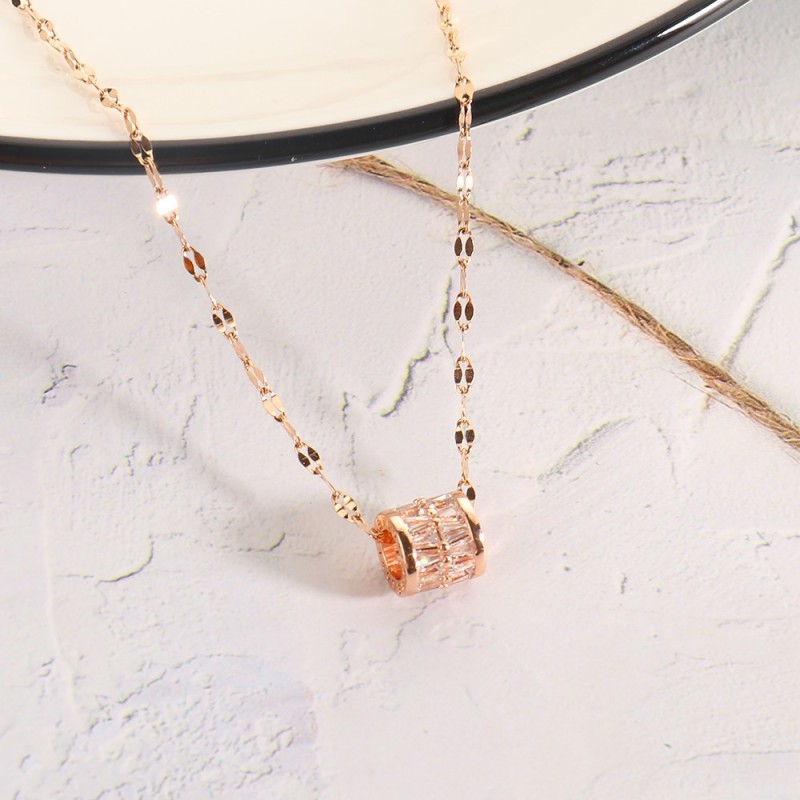 Fancy Rose Gold Micro Insert Square Zirconia Transfer Necklace Simple Gift Cylinder Pendants Necklace