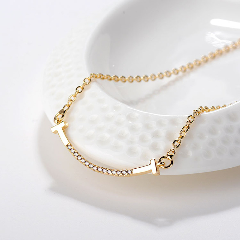 2021 Custom Bridesmaid Gift Personalized Wedding Engagement 18K Gold Fancy Jewelry Geometry Shape Pendent Necklace 18K