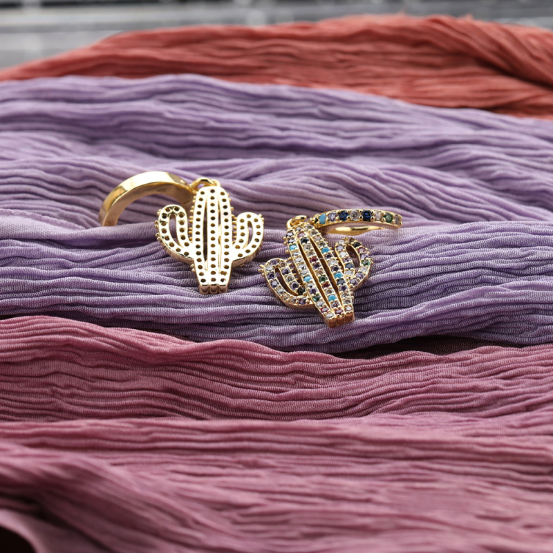 Fashion Micro Paved KC Gold Plated Zircon Cactus Cacti Huggie Earrings Jewelry Gold Earring Pendant Hoop Earrings Women 2021