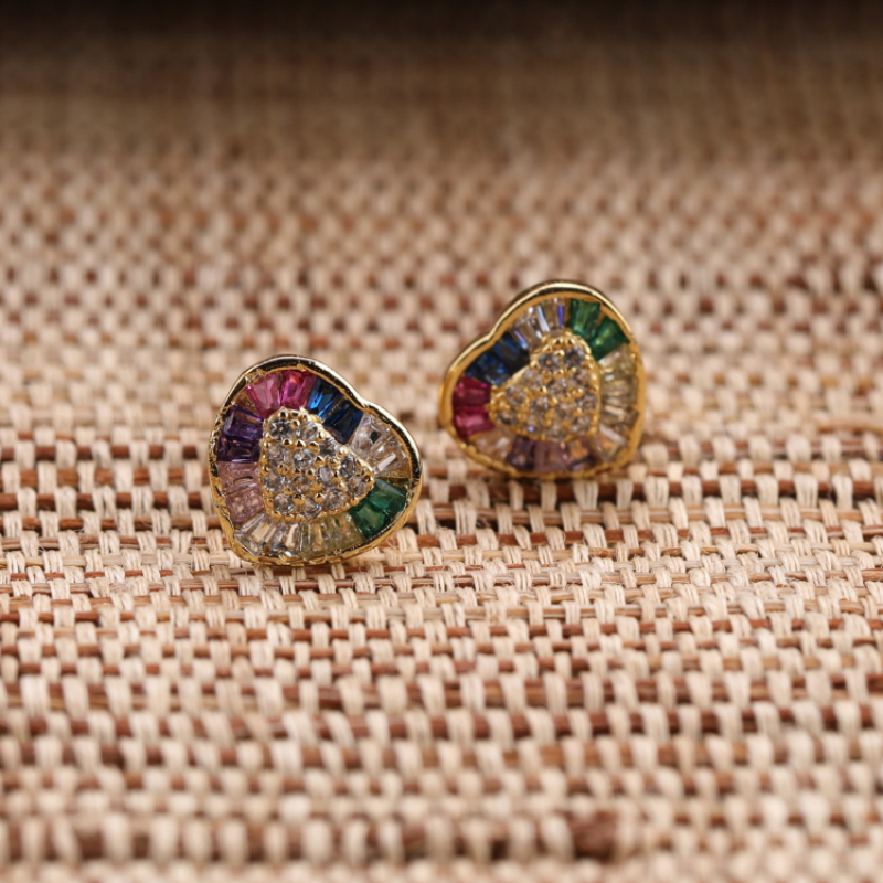 New Handmade Micro Insert Zirconia Gold Brass Lifelike Peach heart Stud Earring Jewelry for womens
