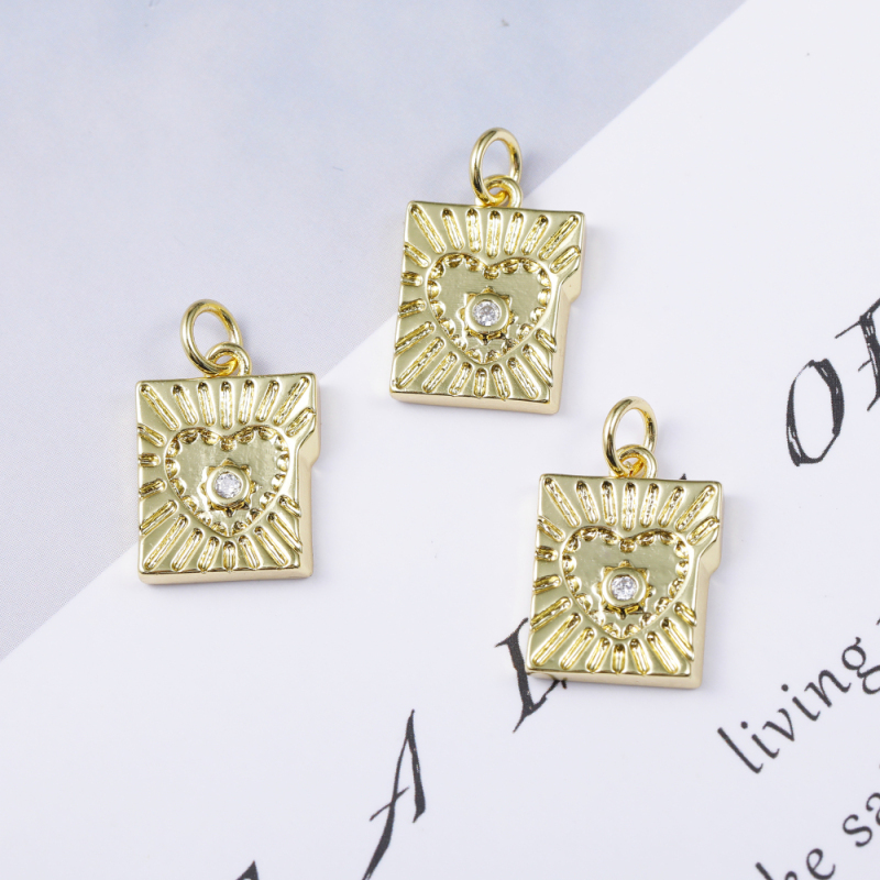 High Quality Jewelry for Womens Special Design Pendants Square Peach Devil's Eye Charms for Jewelry Making