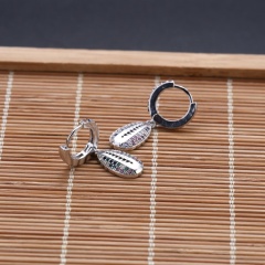 Fashion Micro Paved KC Gold Plated Zircon Shell Conch Huggie Earrings Jewelry Charms Pendant Hoop Earrings for Women 2021