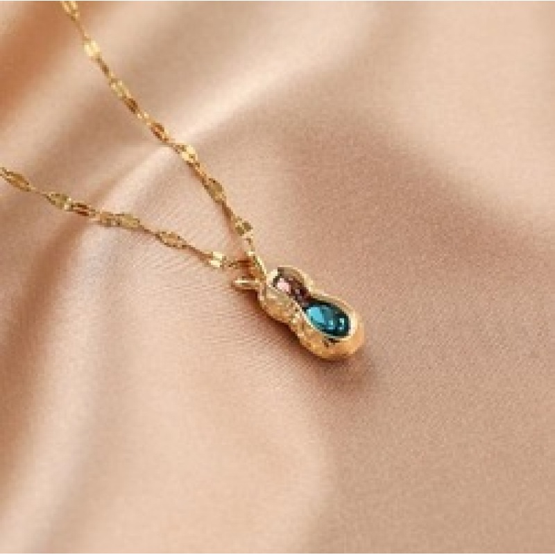 Custom Fashion Design Titanium Steel Stainless Steel Exquisite Diamond Necklace Jewelry Pendant Clavicle Chain Necklaces Factory