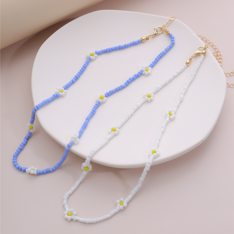 Trendy Colorful Bohemian Jewelry Handmade Woven Little Daisy Flower Seed Beads Necklace for Women Summer Party