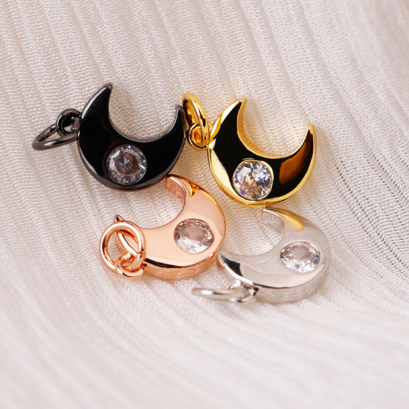 Moon Series Four-Color Stylish Atmospheric Pendants Suitable For Young People