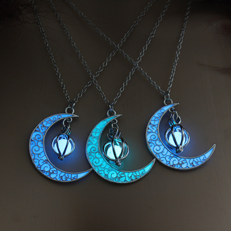 Wholesale luminous beads pumpkin pendant necklace silver plated moon Halloween light up necklace for lady