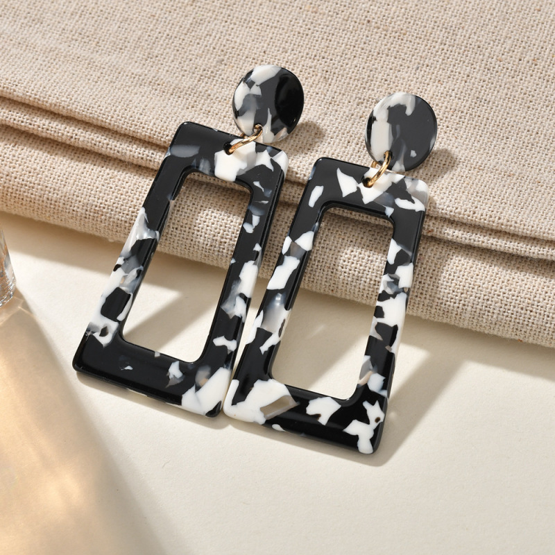New Arrival Simple Trapezoidal Shaped Colorful Personality Exaggerated Acrylic Jewelry Pendant Earrings for Women