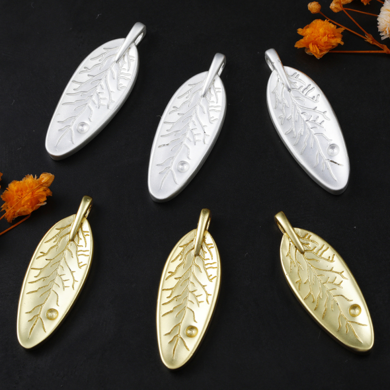 High Quality Jewelry for Womens Special Design Pendants Leaves Charms for Jewelry Making