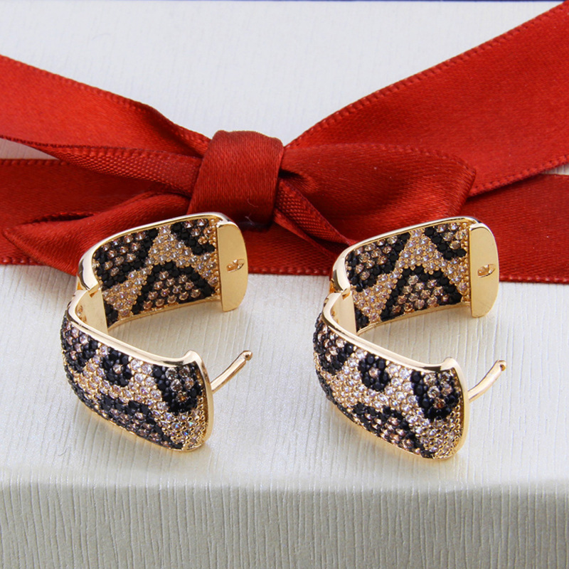 High Quality Snake-skin Zirconia Micro Pave Huggie Earring Wild Womens Leopard Print Earring for Sale