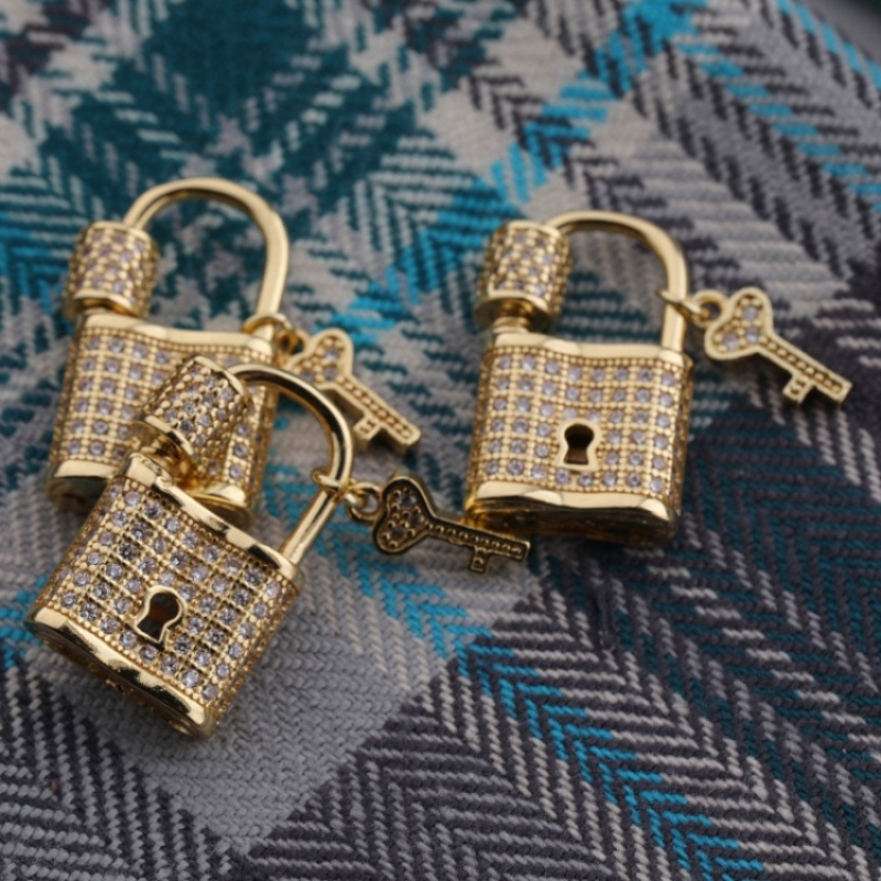 Wholesale Korean Fashion Custom Gold Plated Zircon Copper Lock Design Carabiner Jewelry Accessory for Bracelet Necklace Making