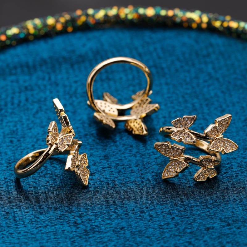 Fashion Jewelry Gold Plated Double Butterflies Puzzle Rings Resizable Copper Zircon Ring For Lady New Arrival 2021