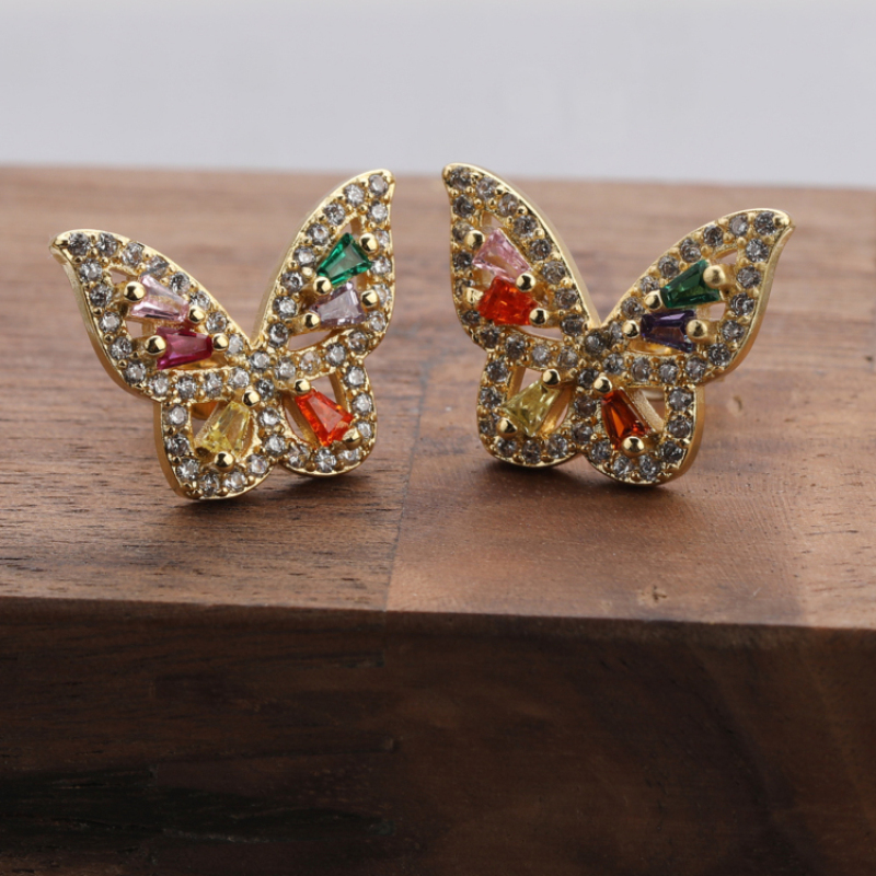 New Handmade Micro Insert Zirconia Gold Brass Lifelike Butterfly Stud Earring Jewelry for Women and Girl