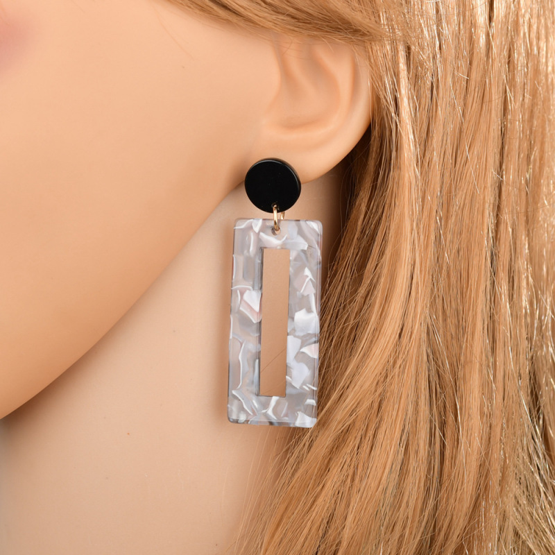 New Arrival Simple Leopard Acrylic Geometric Type Resin Black Stud Colorful Jewelry Pendant Earrings for Women