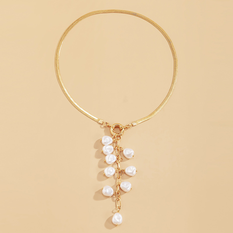 New Fashion Baroque Court Style Imitation Pearl Tassel Jewelry Retro Geometry Flat Snake Bone Necklace