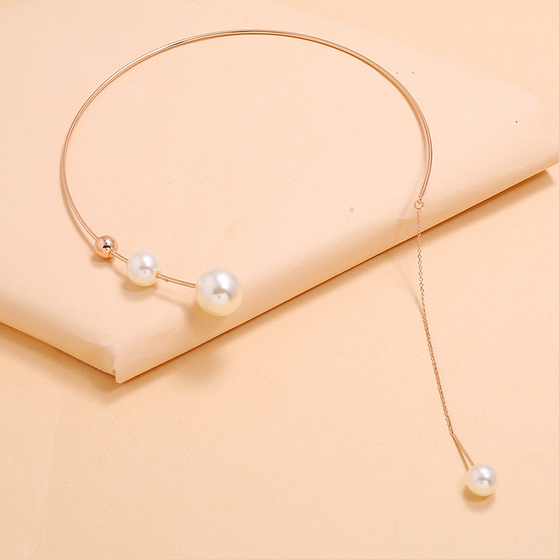 New Retro Pearl Tassel Asymmetry Metal Chain Clavicle Chokers Necklaces Collar Buckle for Women Jewelry