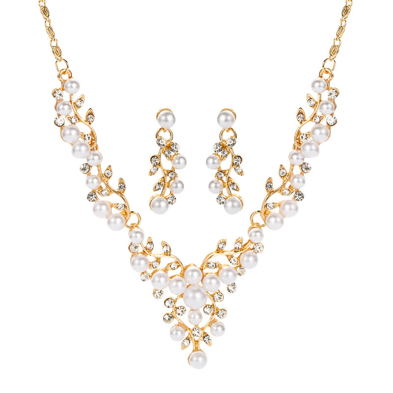 2021 New Fashion Bridal Accessories Jewelry French Retro Simple Flower Leaf Inlaid Pearl Diamond Earrings Necklace Set