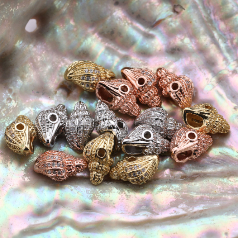 BOHEMIA Style High Quality Jewelry Accessories Micro Insert Zircon Copper Sea Snail Charms Pendants for Designers  Gift