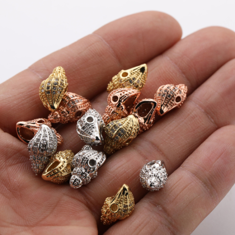 BOHEMIA Style High Quality Jewelry Accessories Micro Insert Zircon Copper Sea Snail Charms Pendants for Designers  Gift