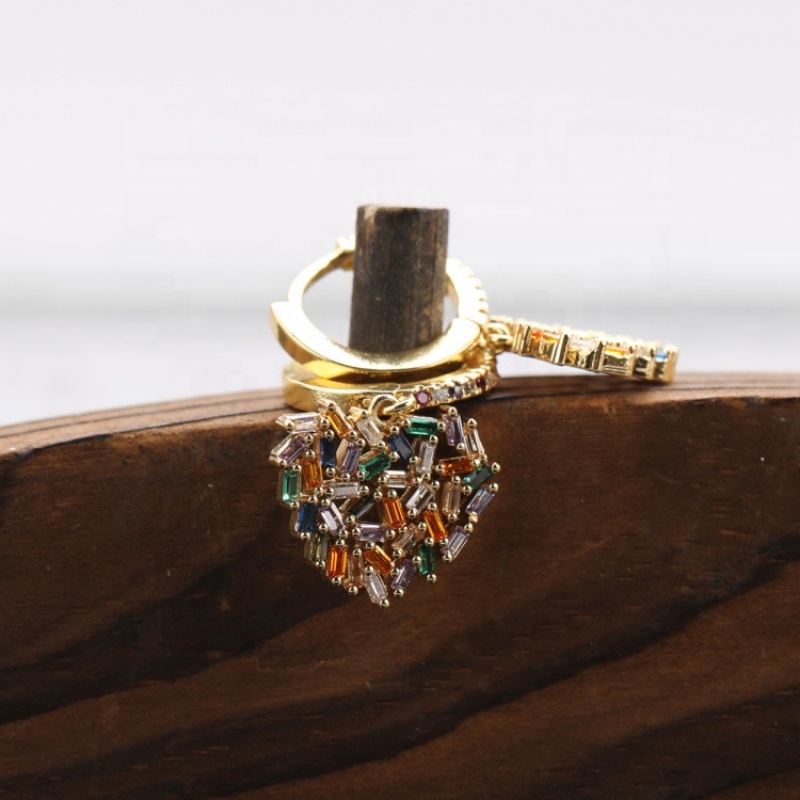Fashion Jewelry Diamond Hollowed Heart Huggie Earrings Micro Paved KC Gold Plated Zircon Pendant Hoop Earrings for Women 2021