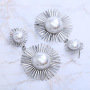 New Arrival Pearl Hollowed Flowers Personalized Exaggerated Over Sized Fashion Pendant Earrings