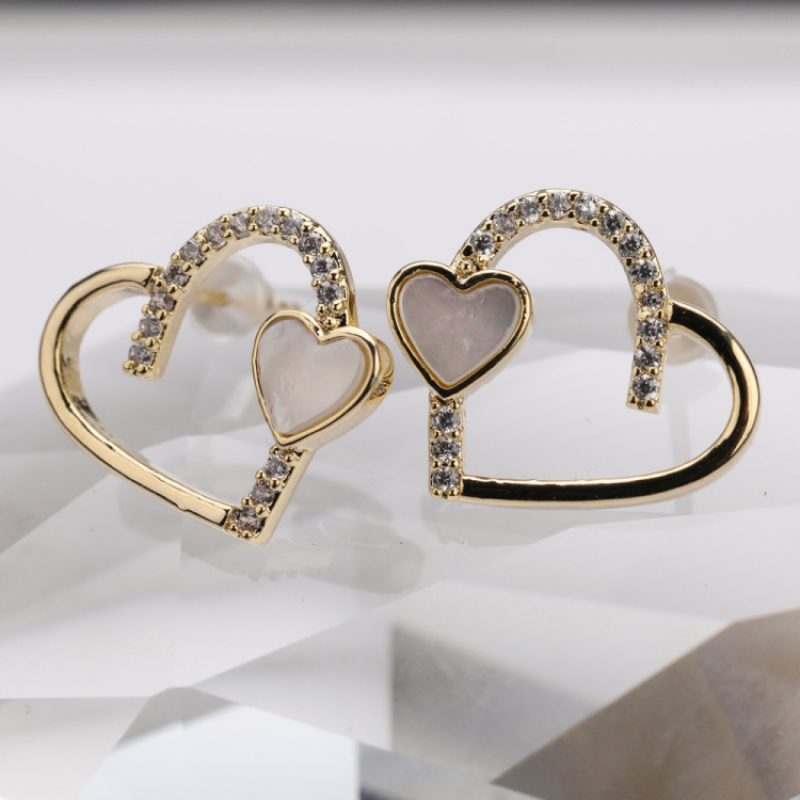 Best Womens Gift Gold Plated Crystal Zircon Micro Pave Brass Heart Stud Earring
