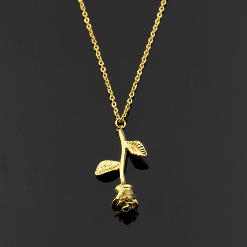 European Style Jewelry Retro  Personality Necklace With Romantic Rose Flower Pendant Necklace Exquisite Lady Clavicle Chain