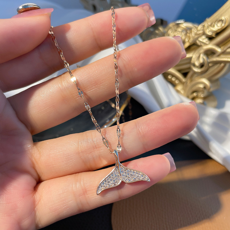 Titanium steel chain copper pendant micro set real gold plating delicate collarbone chain necklace