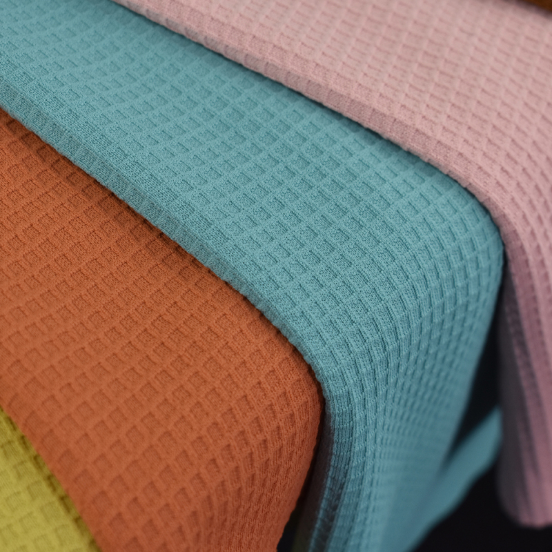 Textile stock fabric quick dry and wicking 100% polyester knitted 32S waffle fabric for T-shirt