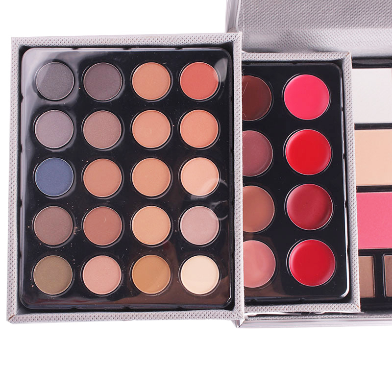 Custom Colorful  Make up Set Wholesale Eye shadow Case makeup set all in one Pigment Eyeshadow Palette