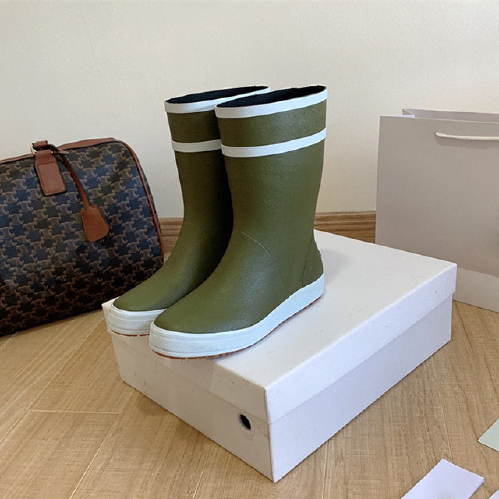 New Style Fashionable Middle Tube Waterproof and Anti-slip Women's Rain Boots