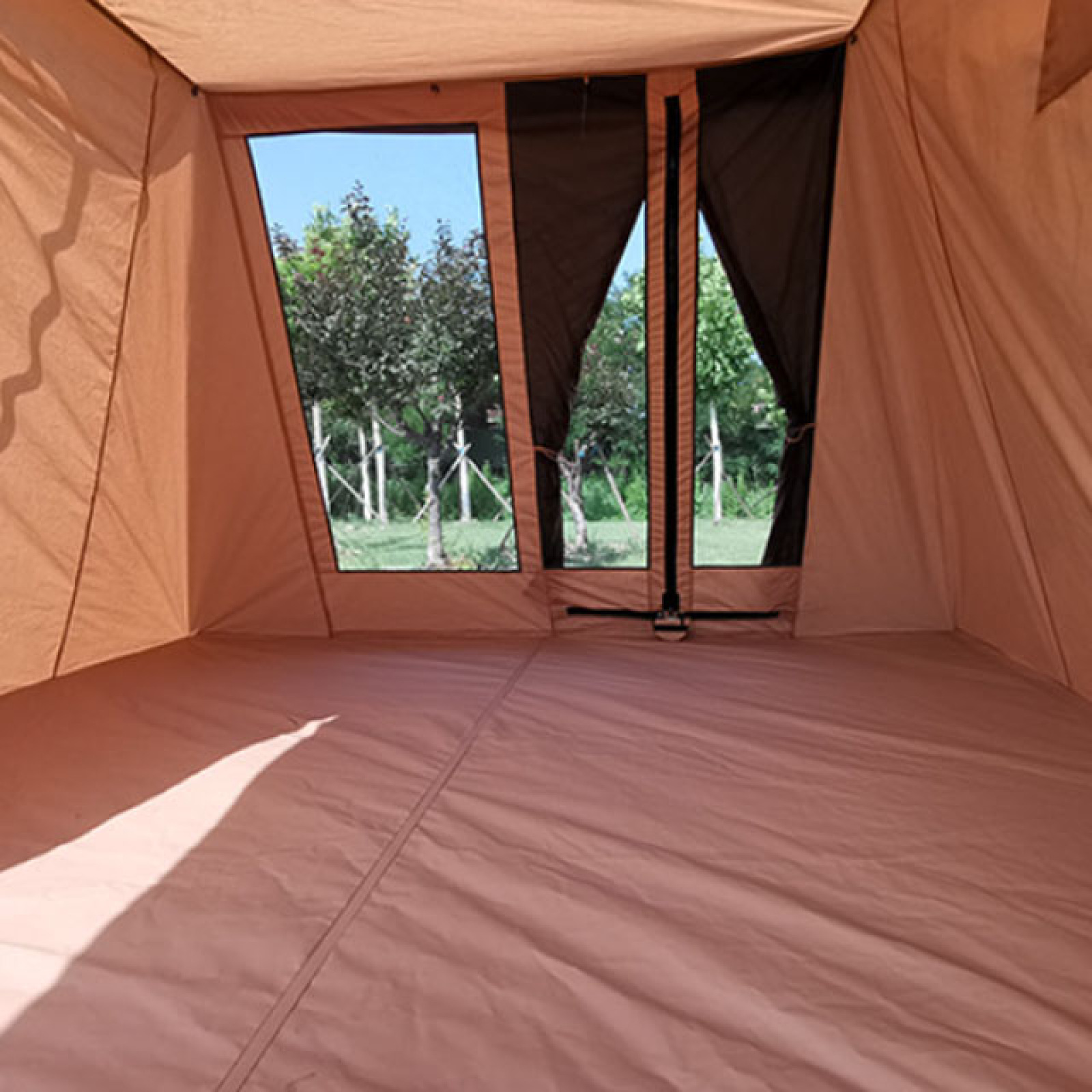 High Quality Australian Style Light Luxury Family Camping Tents Customized Wholesale