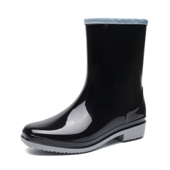 Fashion Mid-tube Rain Boots Women's PVC Non-slip New Arrival Rain Boots