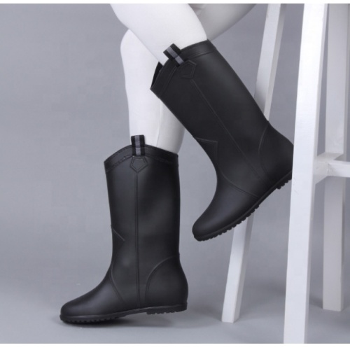 Women's Anti-slip Rain Boots Customized Waterproof Rain Shoes  PVC Boots for Ladies