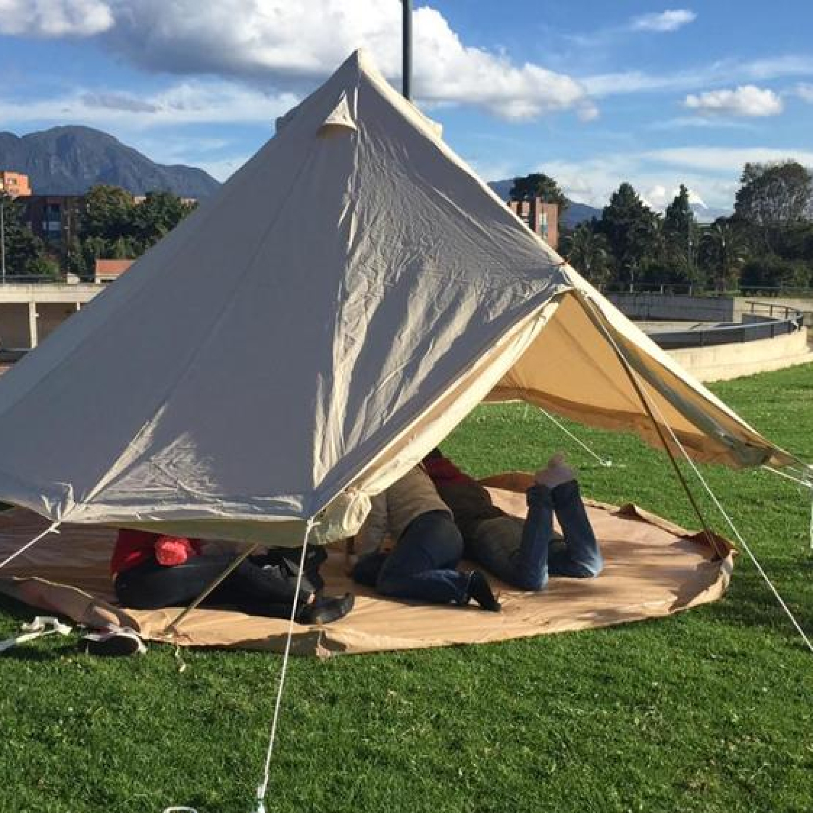 5M Glamping Resort Durable Luxury Canvas Bell Tent with fire mildew resistant
