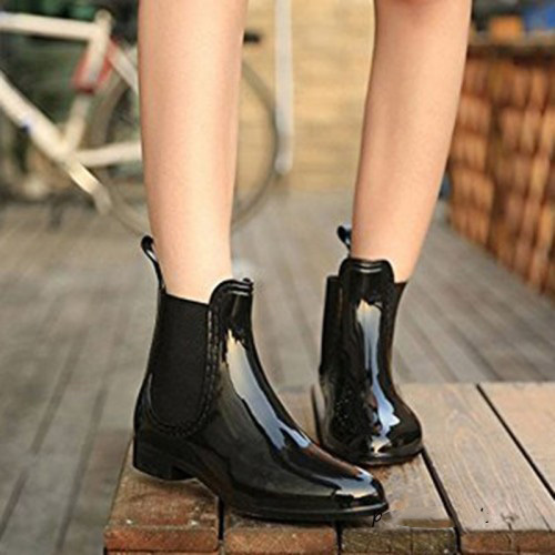 Women's PVC Chelsea Glossy Gum Rain Boots