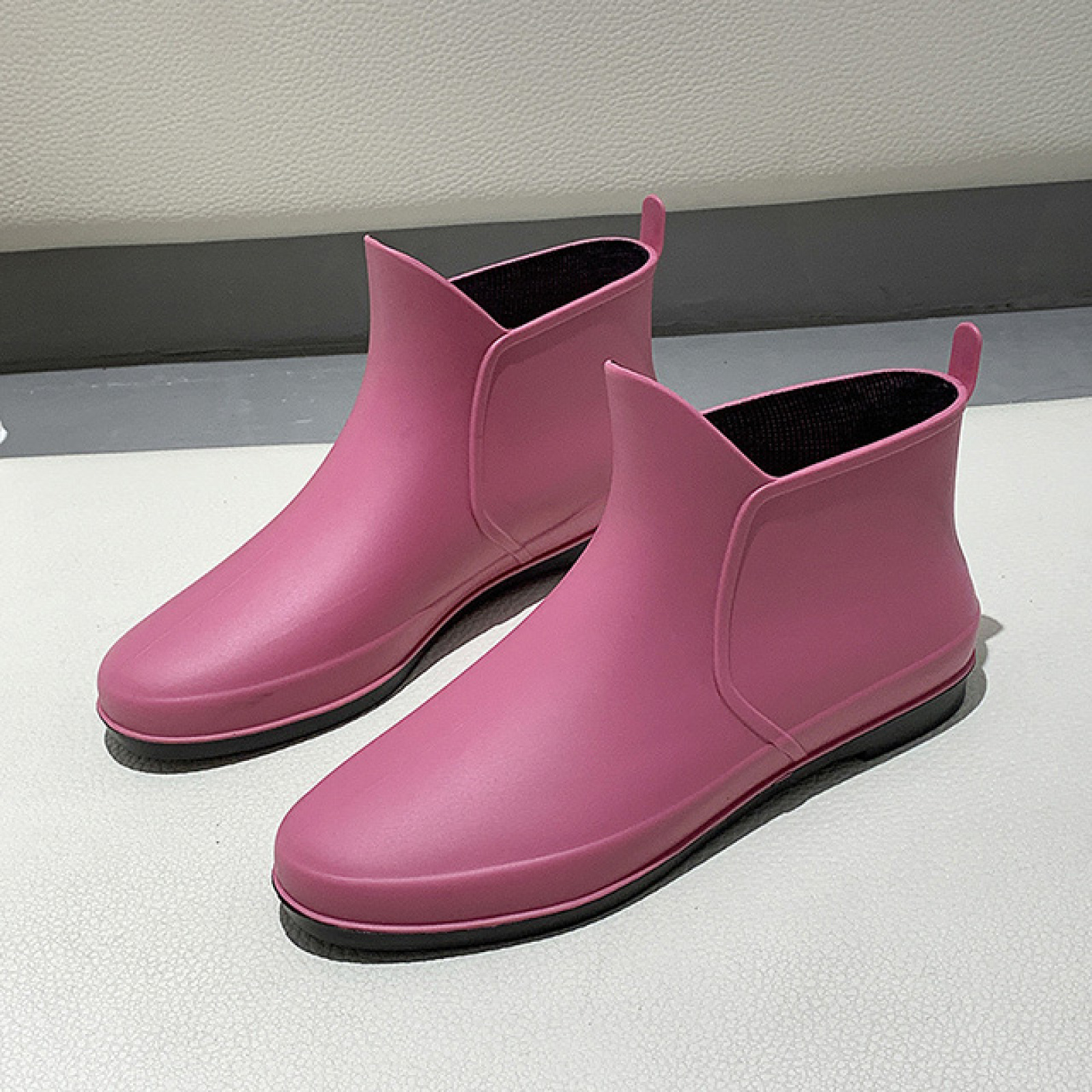 Fashionable Women's Waterproof PVC Rain Shoes Non slip Restaurant Work Shoes